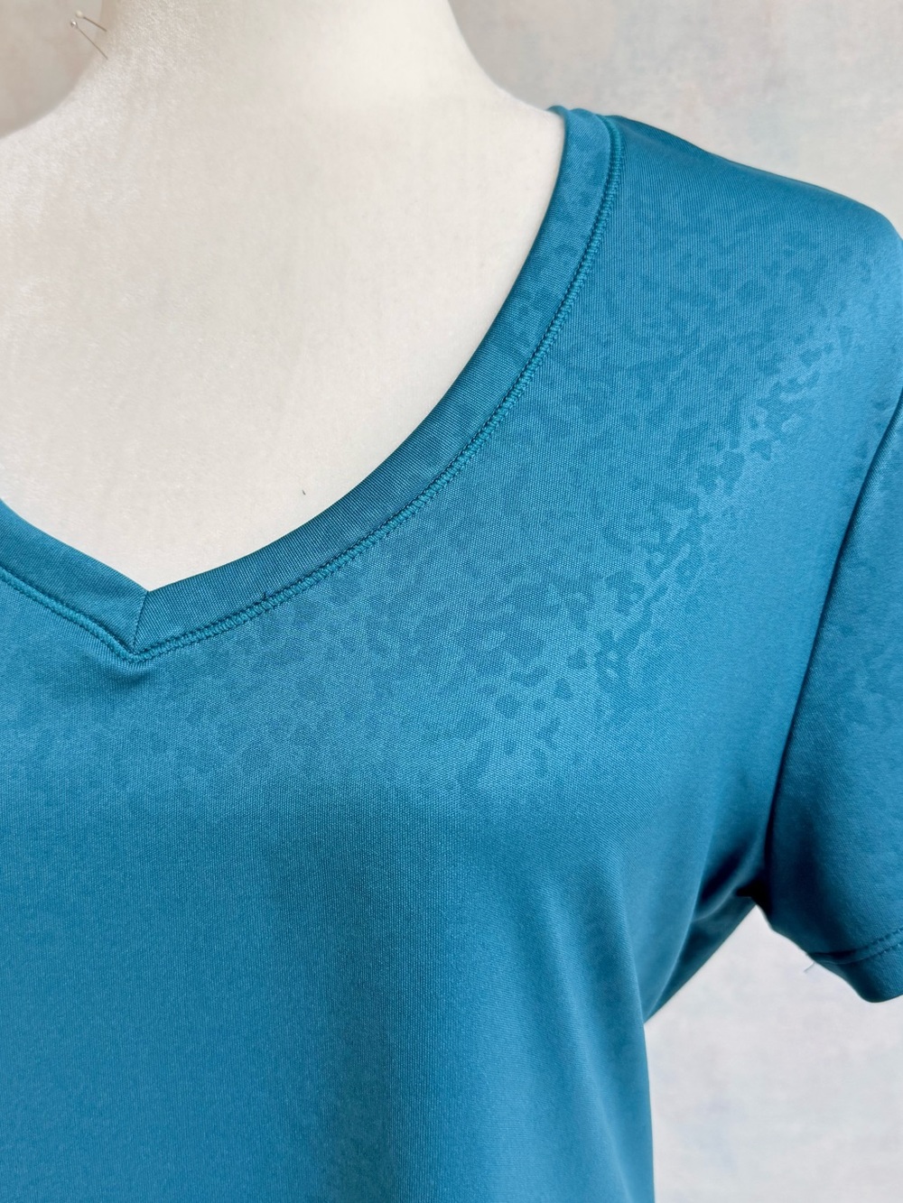 NWOT BCG V-Neck Dark Teal Athletic Tee with Stretch